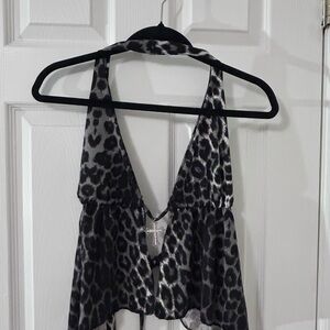 Romwe Animal Print Halter Top